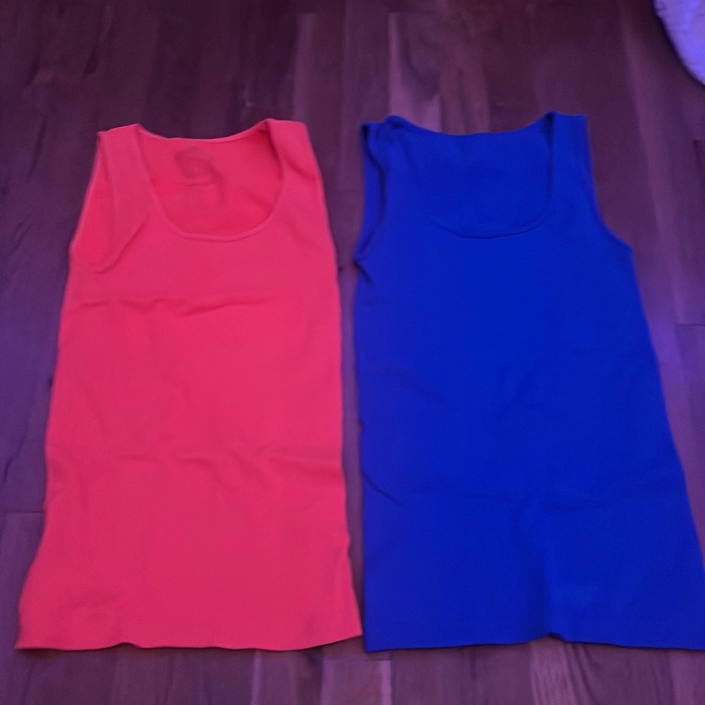 Neon colored tank top six straps